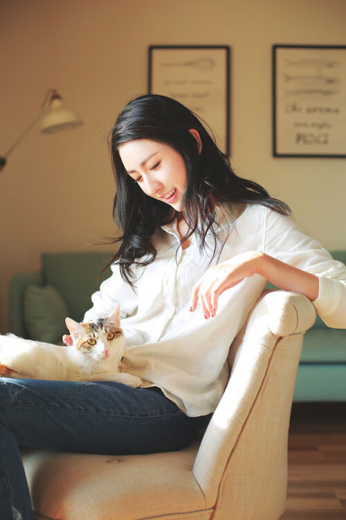 德布劳内执笔，哥伦比亚重写欧冠史诗